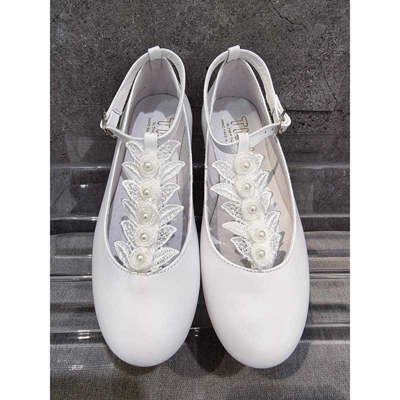 SPANISH WHITE FIRST HOLY COMMUNION SHOES BY TINNY SHOES STYLE 15214 SPANISH WHITE FIRST HOLY COMMUNION SHOES BY TINNY SHOES STYLE 15214