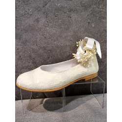 SPANISH LACE IVORY FIRST HOLY COMMUNION SHOES BY TINNY SHOES STYLE 15209 BIS